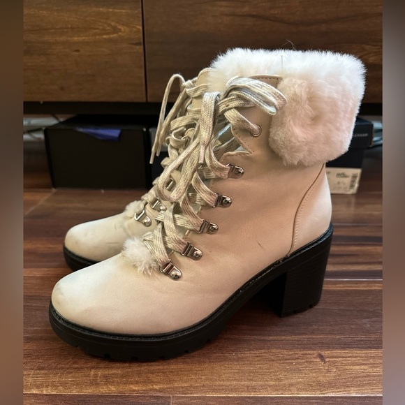 🌿SALE🌿ESPRIT Ivory Leather Lace-up Winter Heeled Combat Boots Faux Fur 9.5 - Picture 5 of 15
